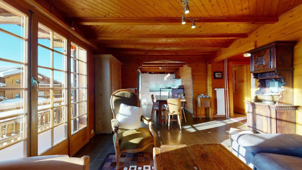 Appartement At The Bottom Of The Slopes In Crans-montana, Cosy Atmosphere *